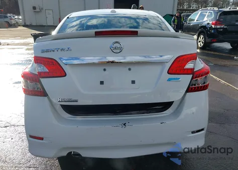 2013 Nissan Sentra Sr z USA, uszkodzony, nr VIN 3N1AB7AP8DL721553